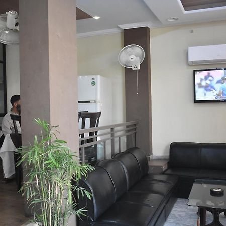 Hotel Avanti Rawalpindi Esterno foto